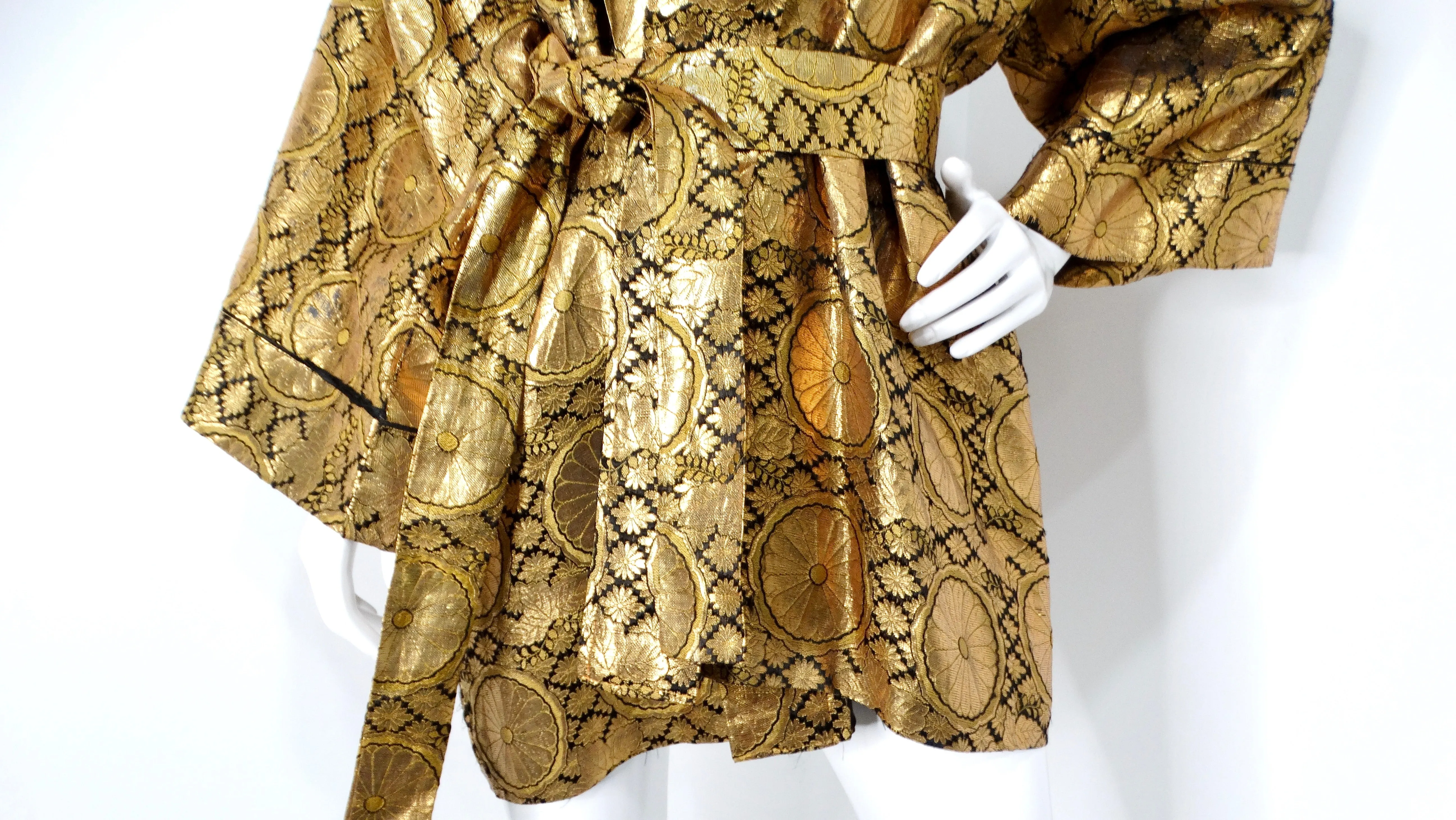 1960s Japanese Black & Gold Metallic Floral Print Kimono Style Jacket