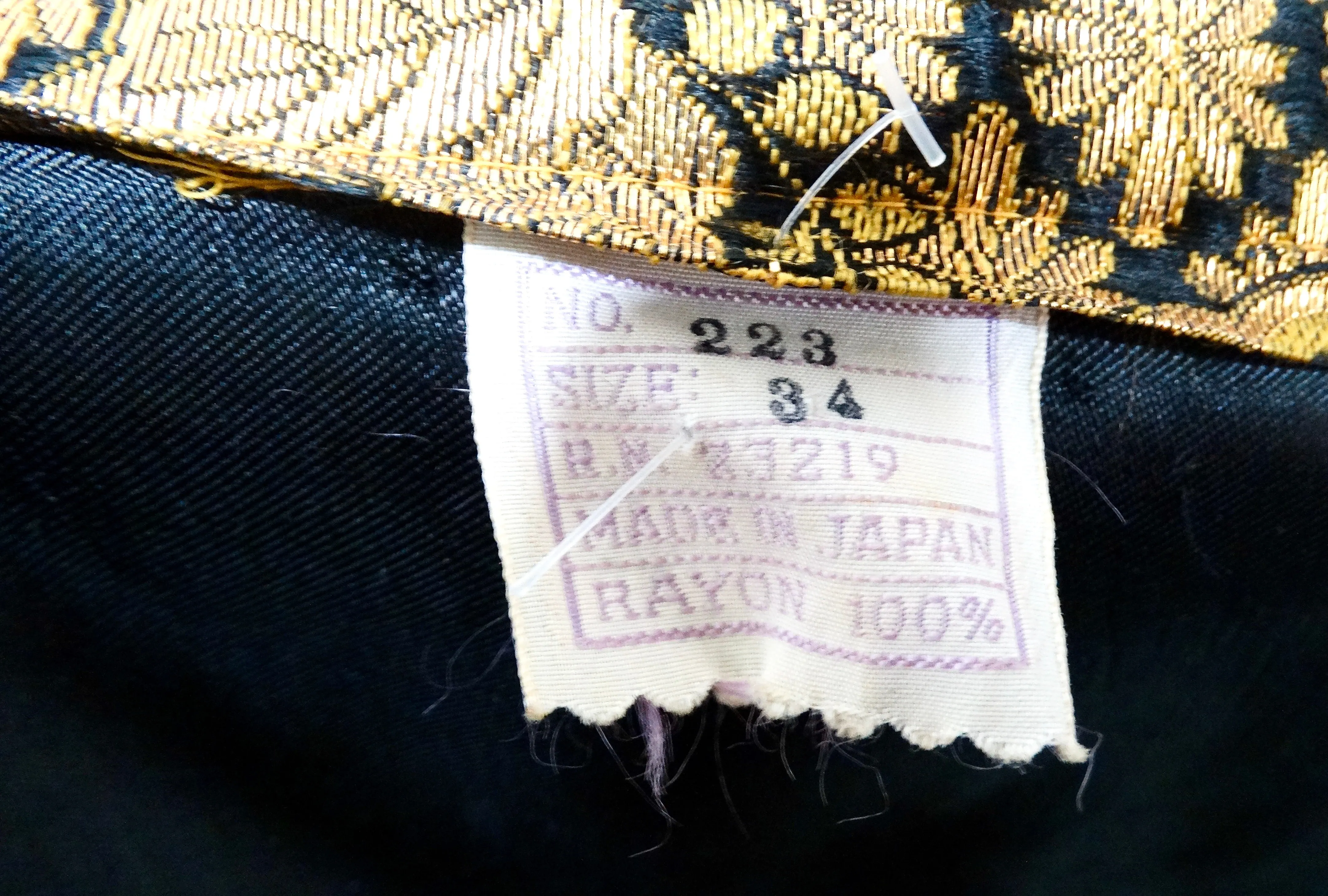1960s Japanese Black & Gold Metallic Floral Print Kimono Style Jacket