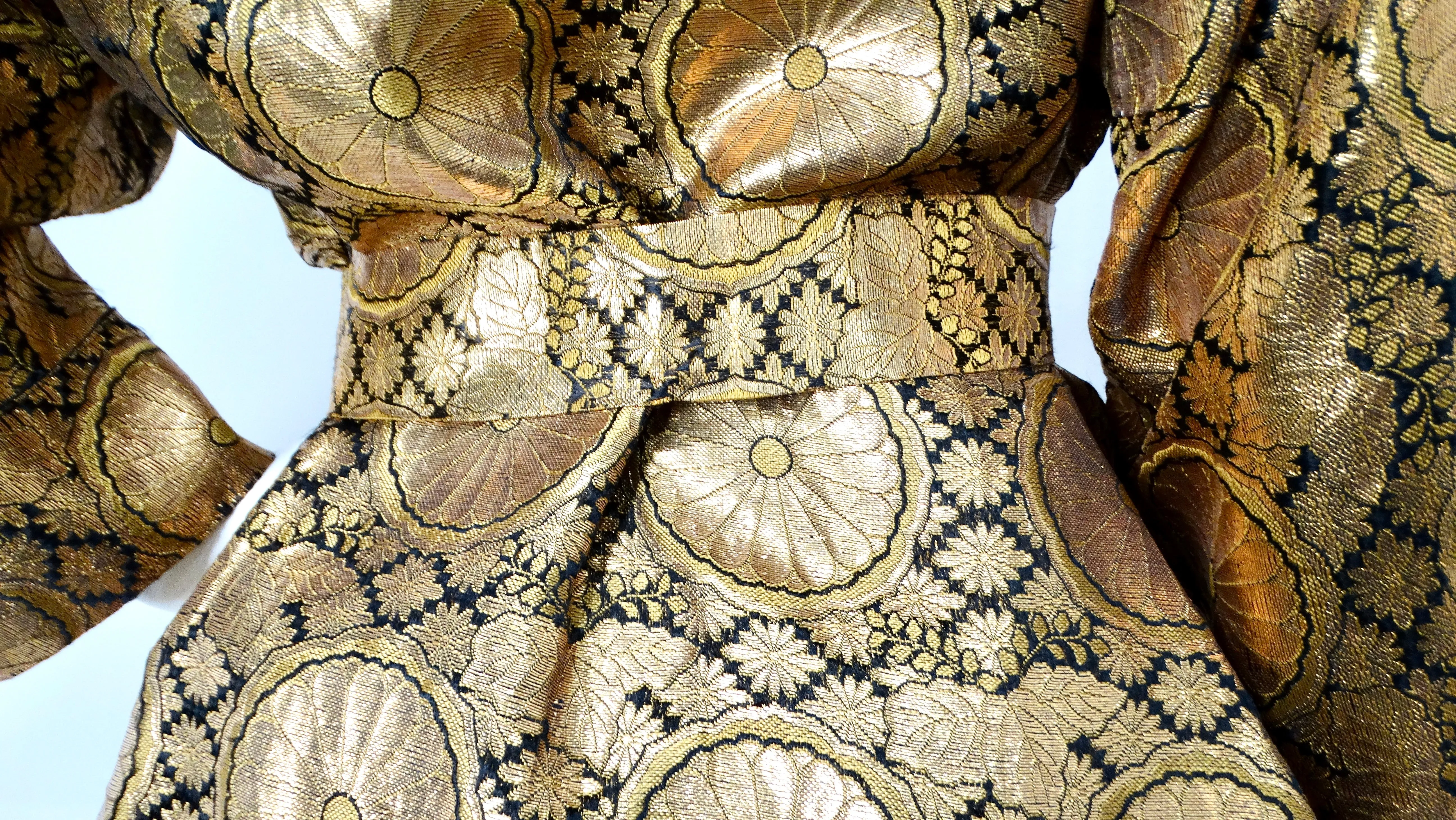 1960s Japanese Black & Gold Metallic Floral Print Kimono Style Jacket