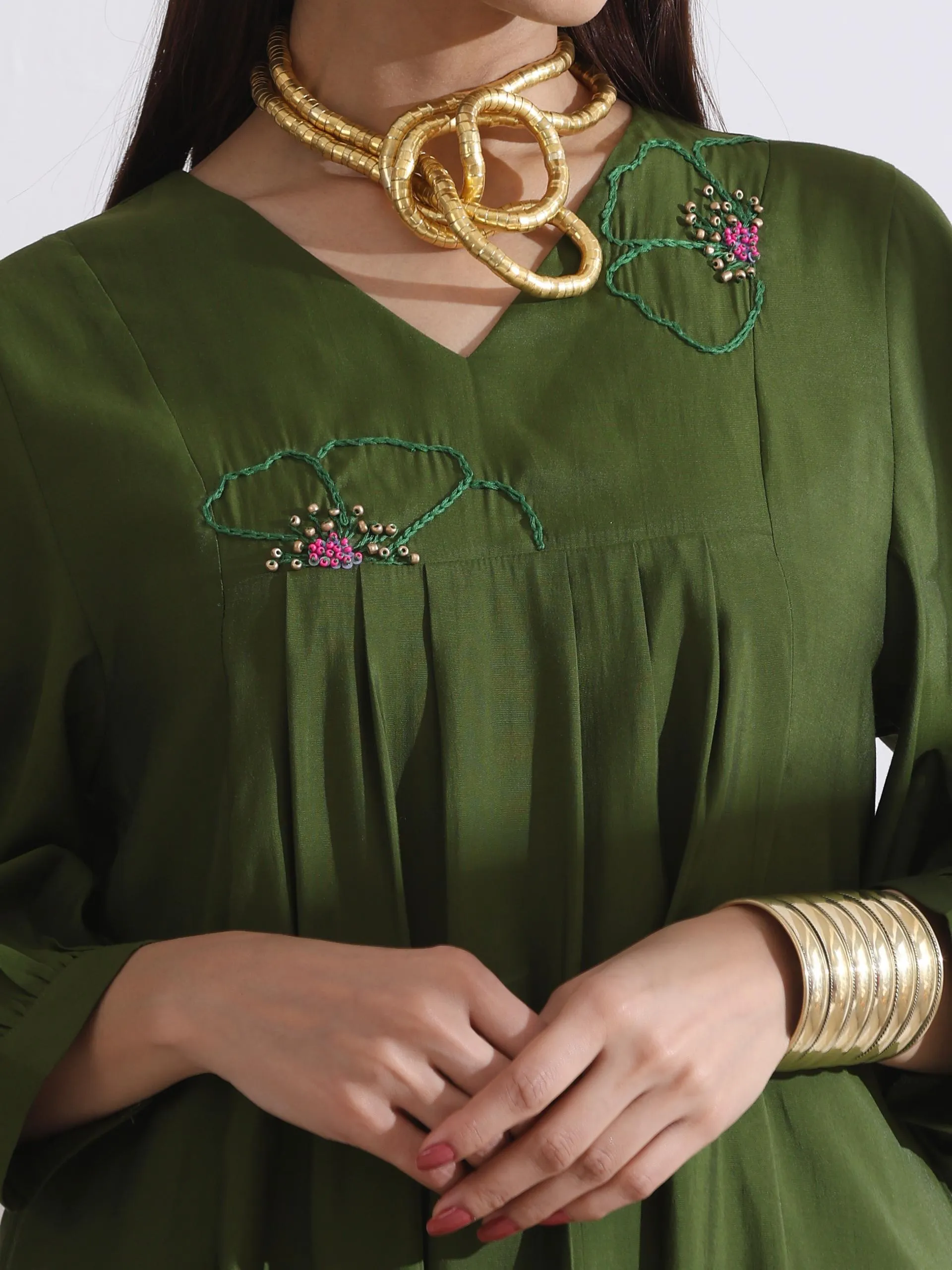 2 Pc Set - Airskin Mehndi Green Handmade Flower Kurta With Pants