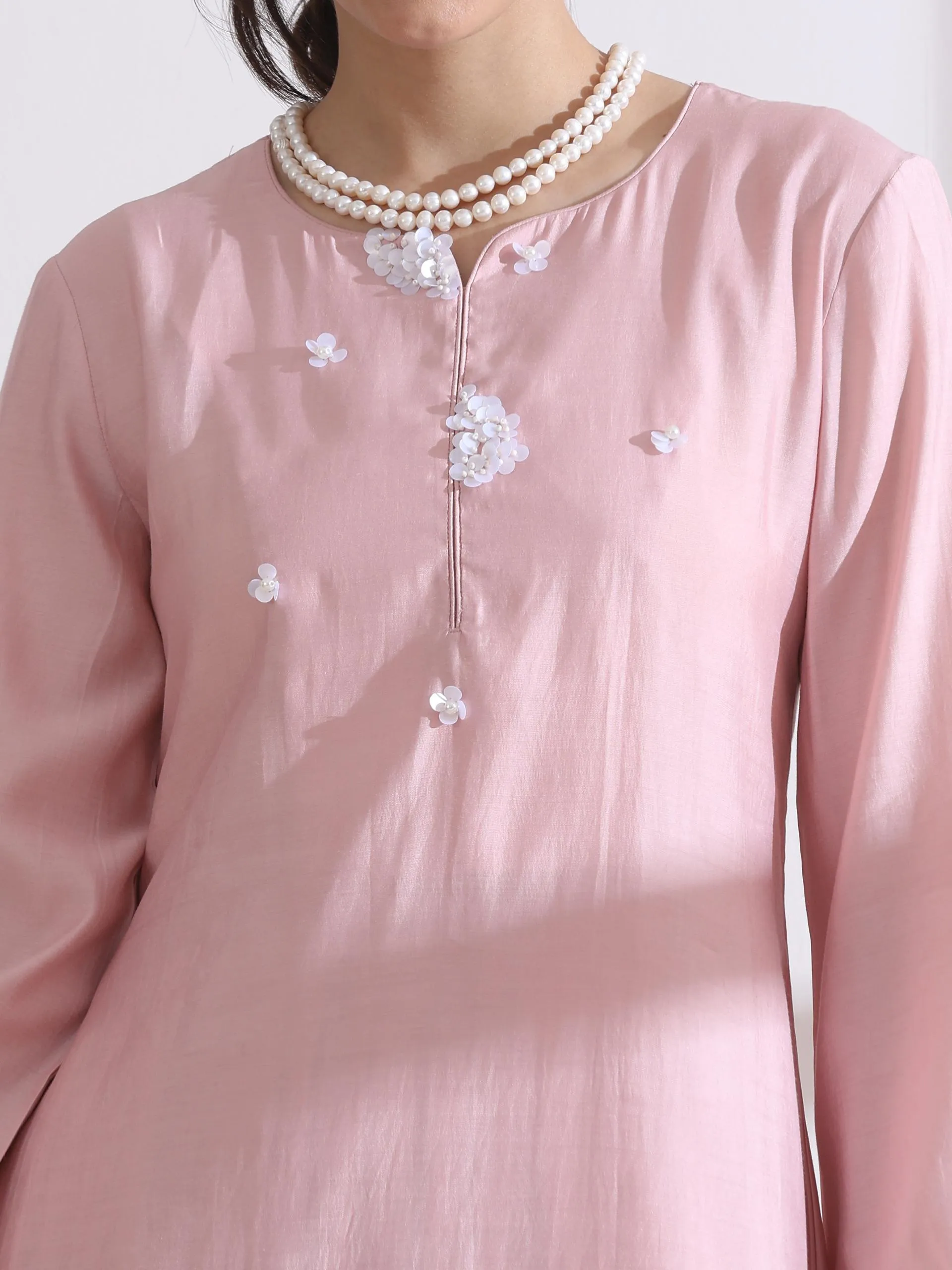 2 Pc Set - Airskin Pink With White Flowers Kurta And Pants