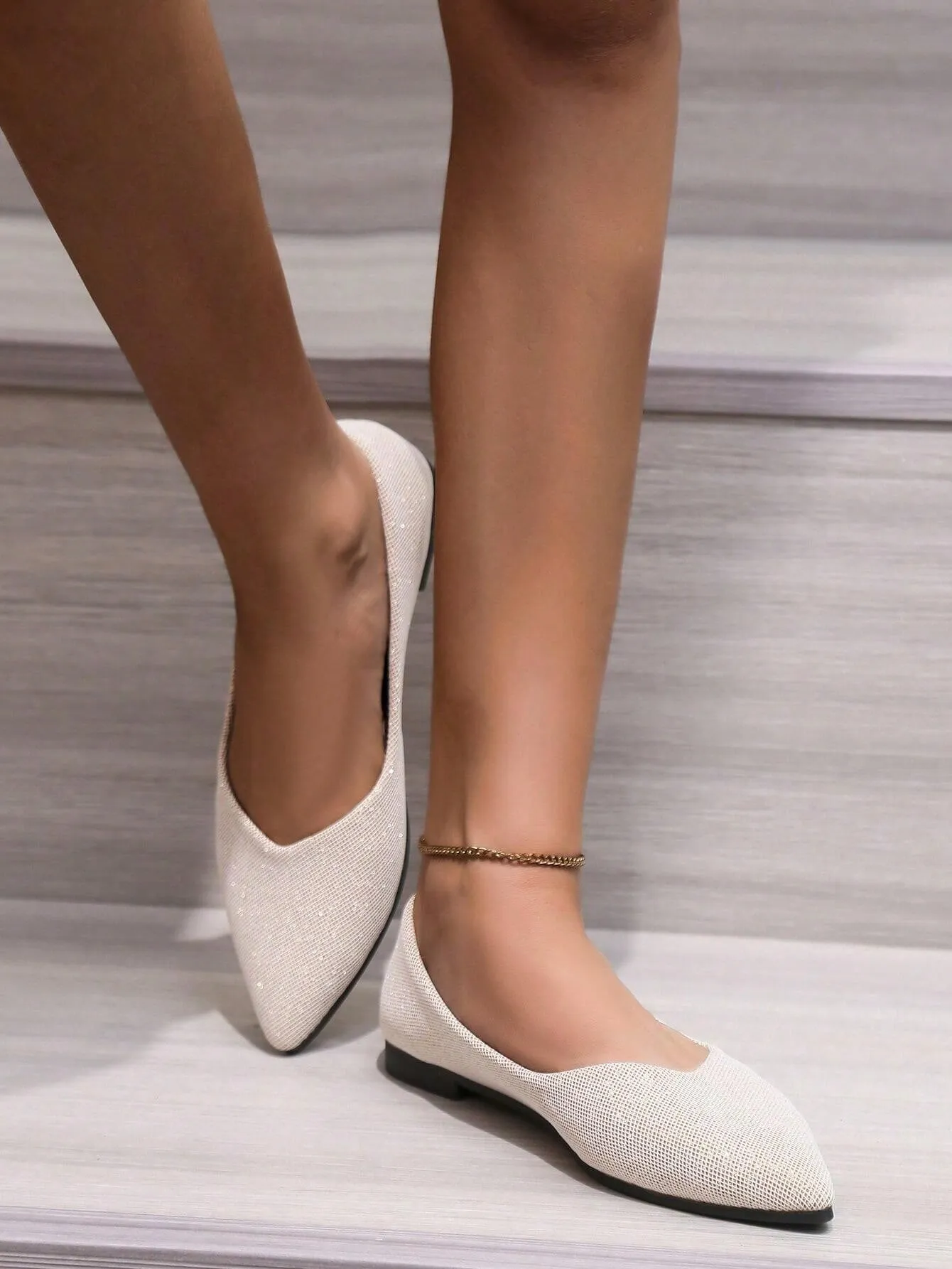 2024 Autumn Women's Shoes, New Black & Gold Pointed Toe Flat Slip-On Loafers