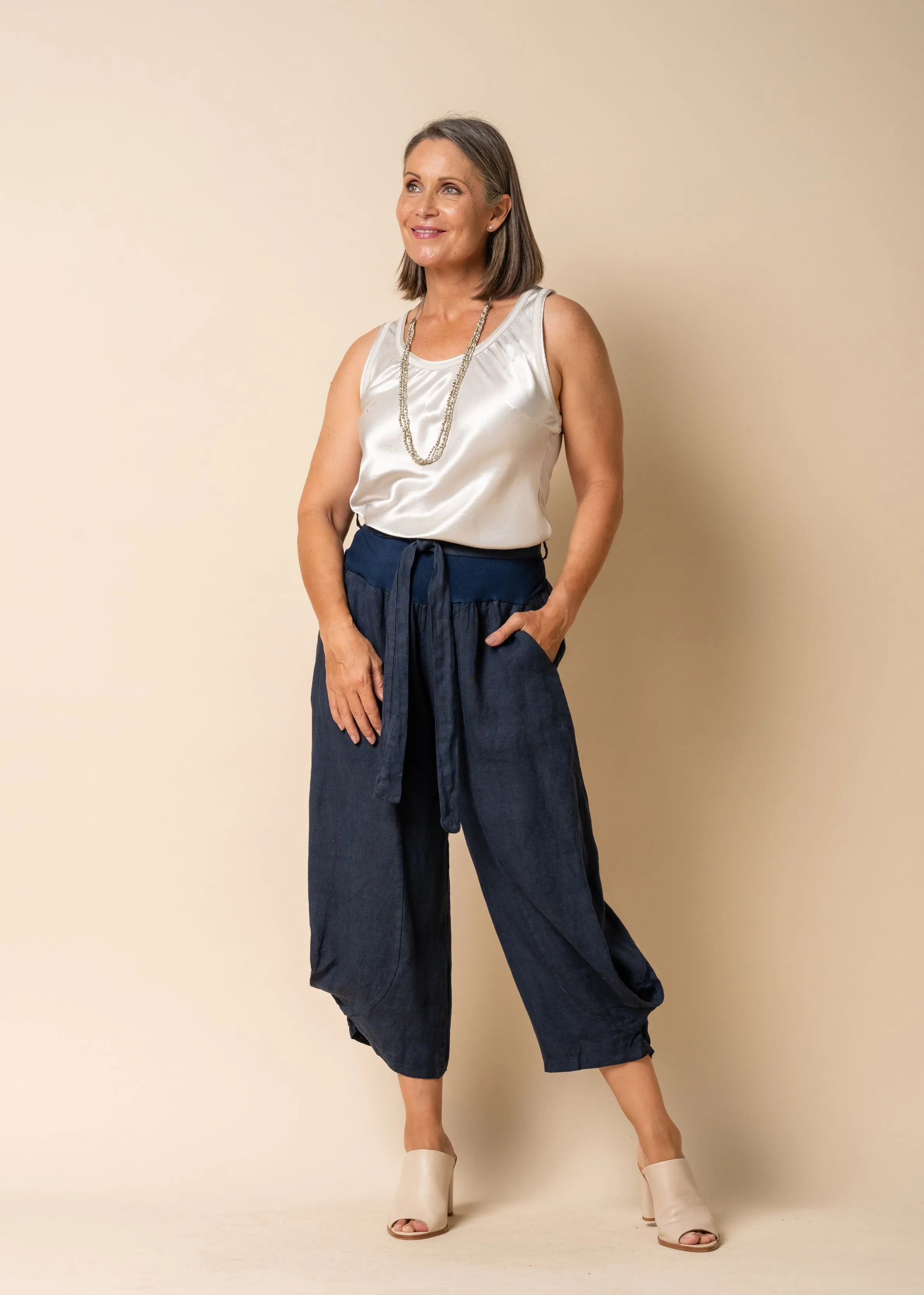 Addison Linen Pants in Navy