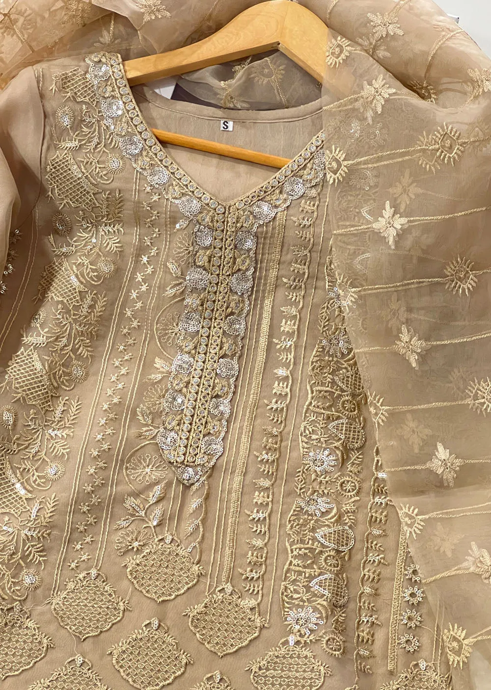 AMR1402 Readymade Organza Suit
