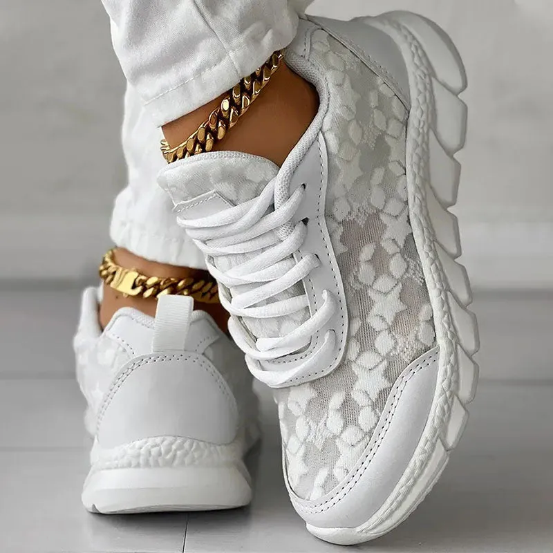 Ariadna® | Comfortable white sneakers