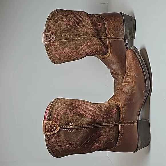 Ariat Fancy Boots Cowboy Cowgirl Western Fringe Distressed D Toe Brown Pink 2.5