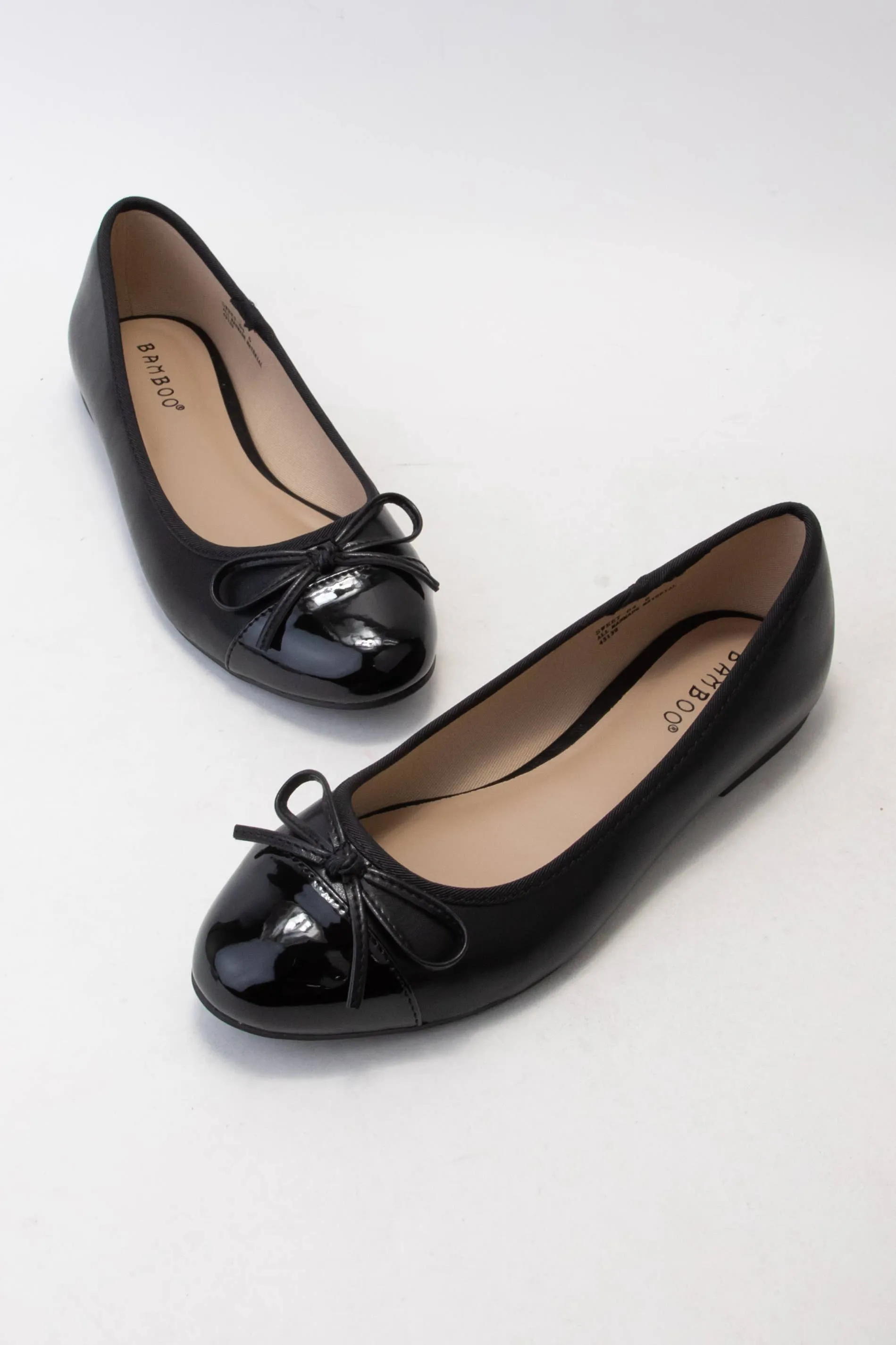 BOW DETAIL ROUND TOE CAP FLATS