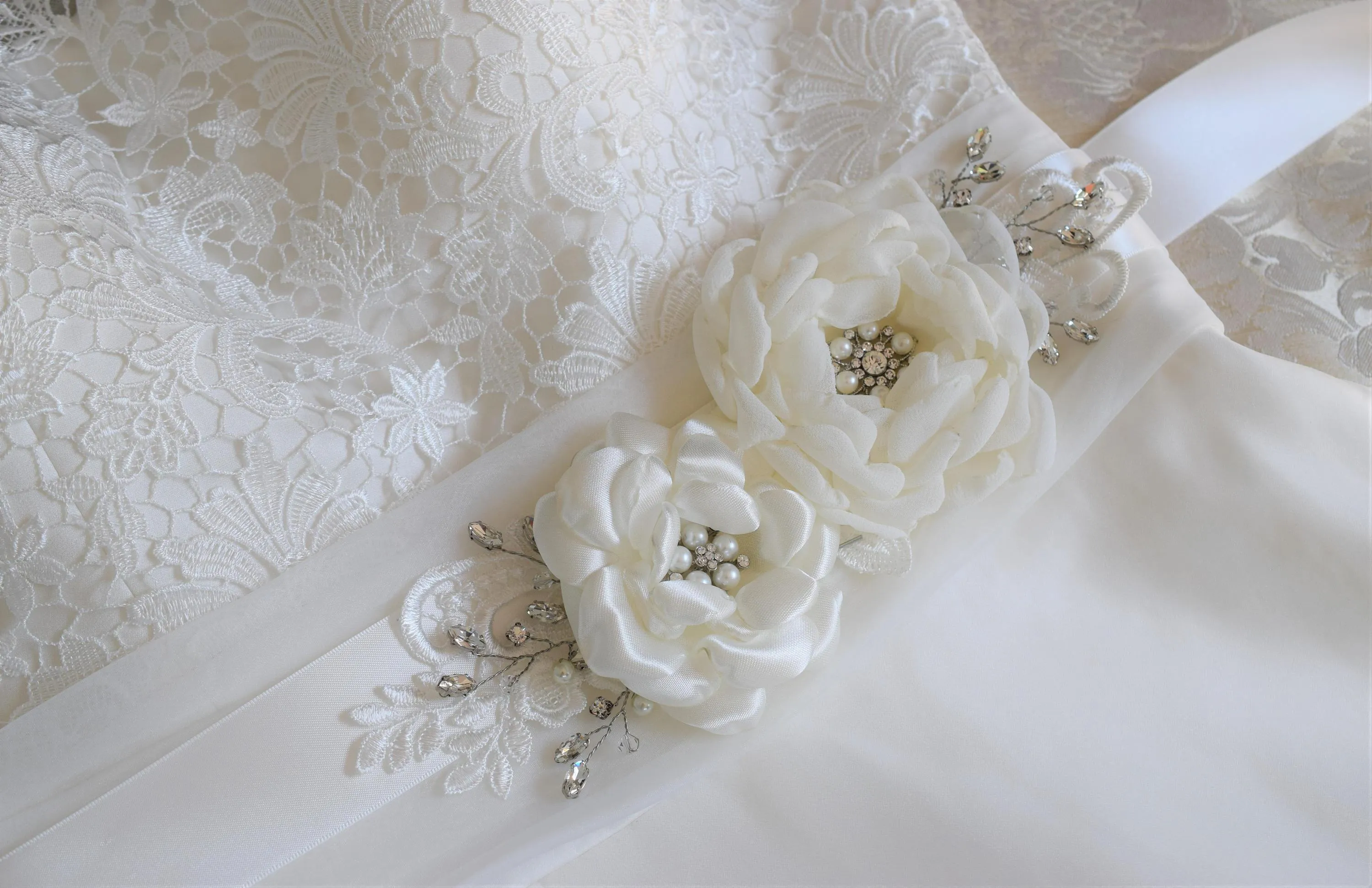 Bridal Wedding Sash Handmade Flower Wedding Dress Belt