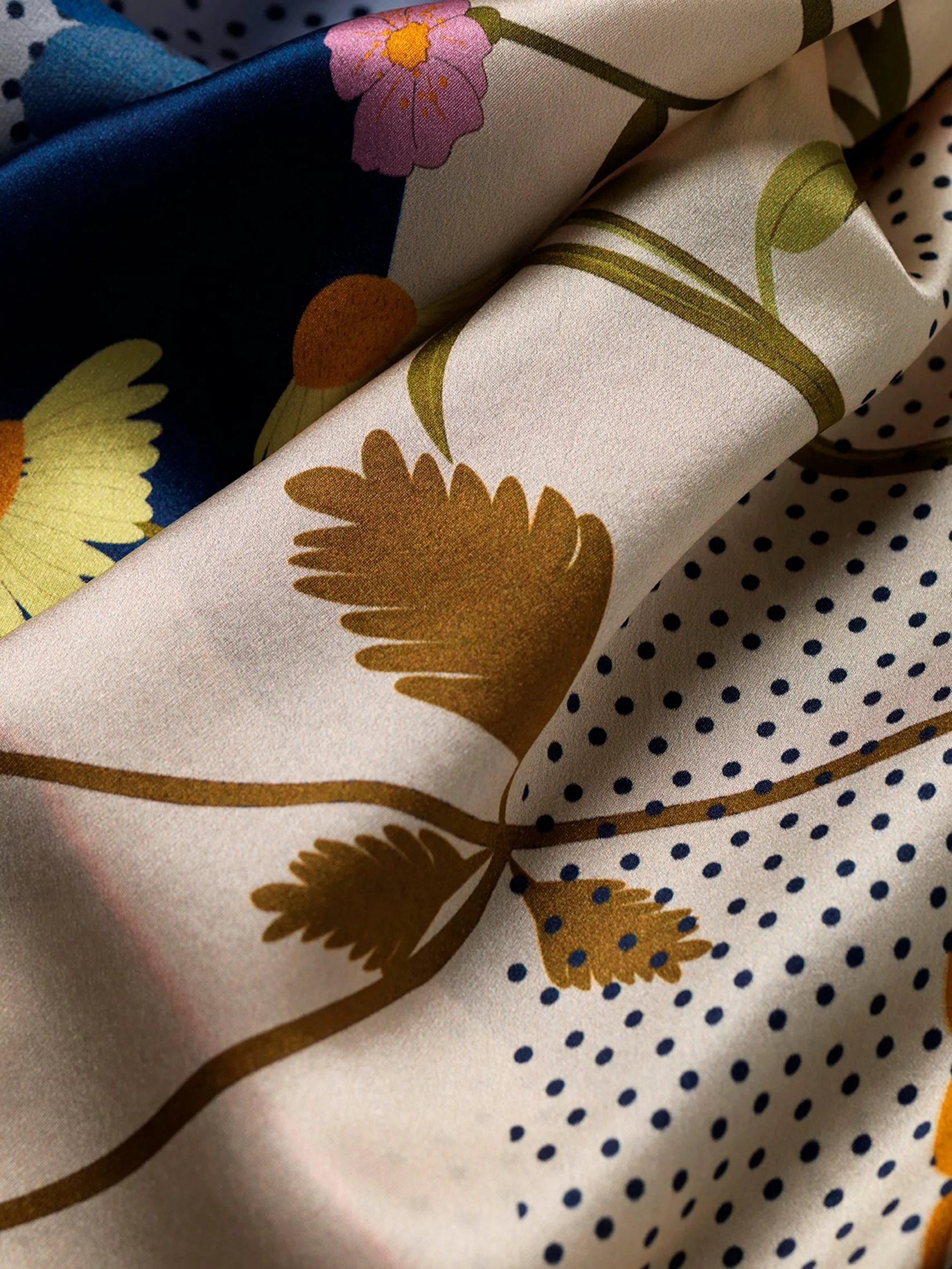 Champ De Fleurs Sia Scarf