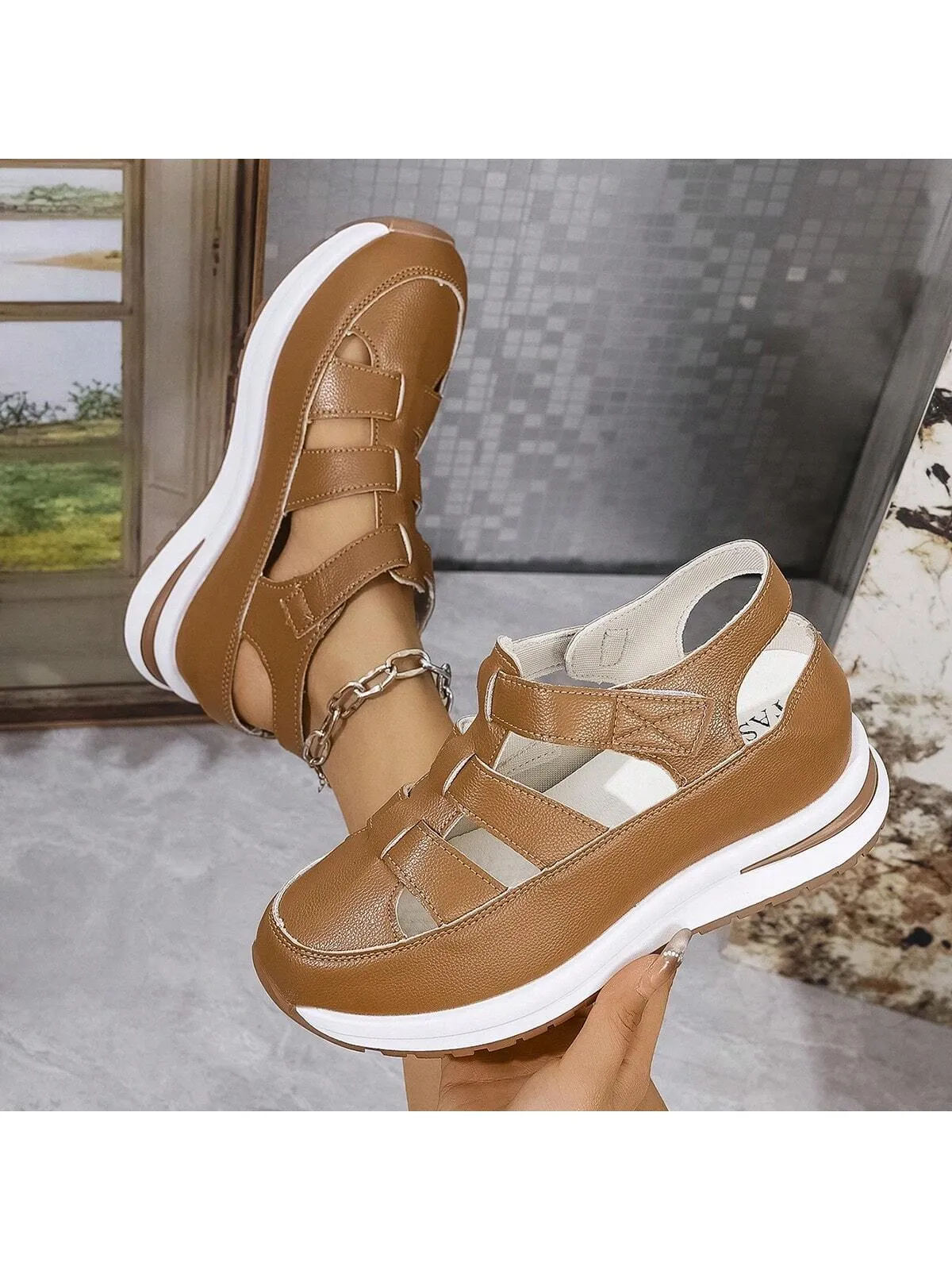 Comfort Meets Style: Women's Breathable Platform