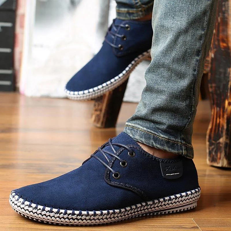 Comfortable lace up sneakers for men
