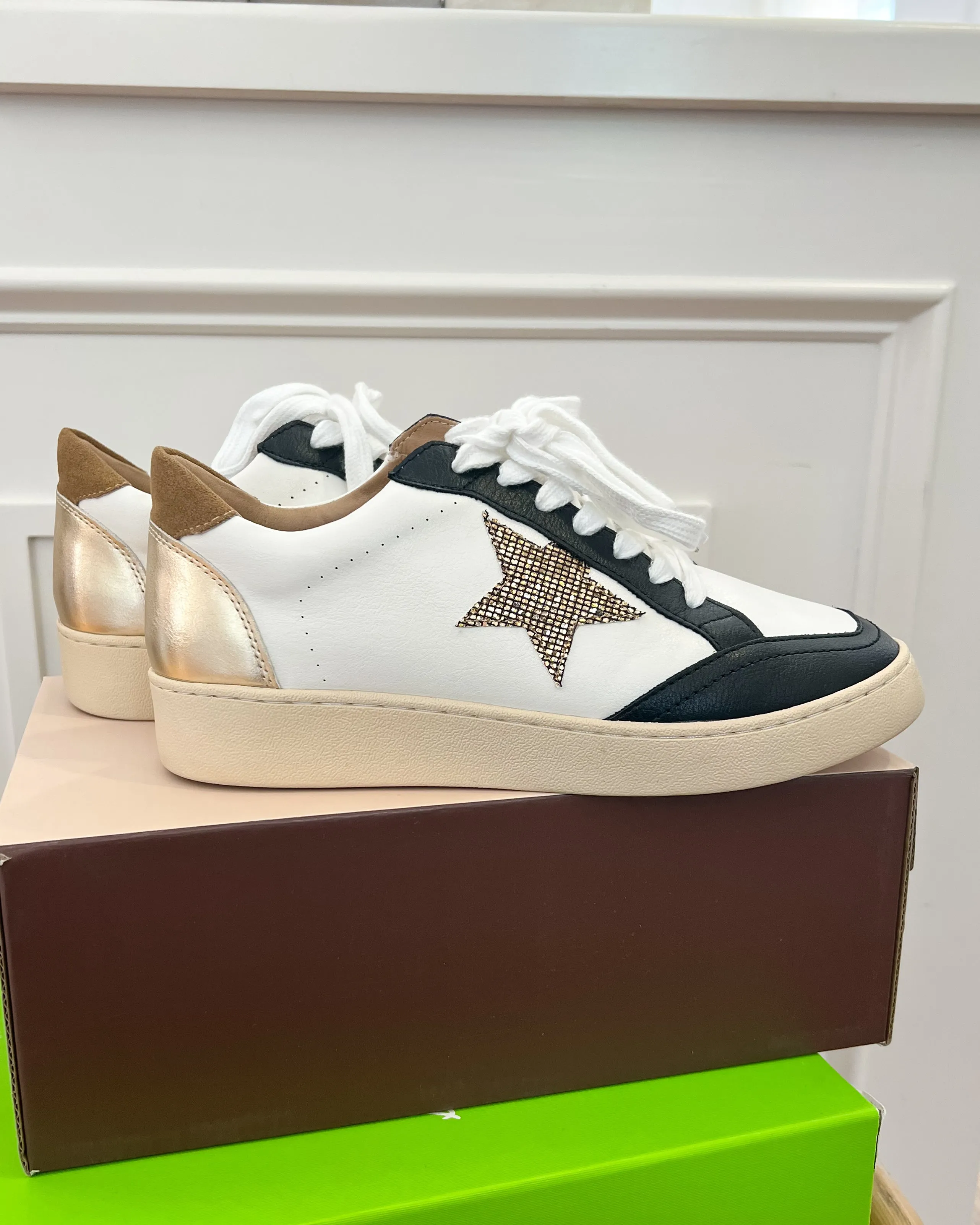 Elena Vintage Star Sneakers