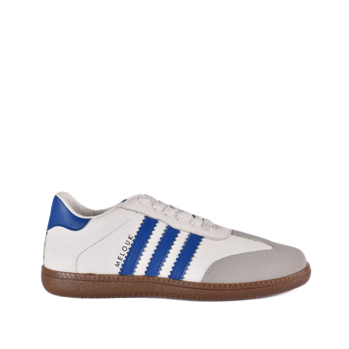 Fashionable Sneaker with Trims