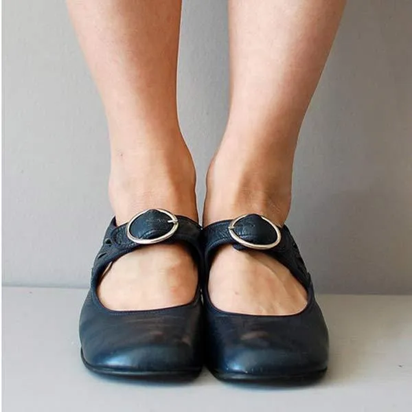 Hannah™ | Classic Low Heel Sandals