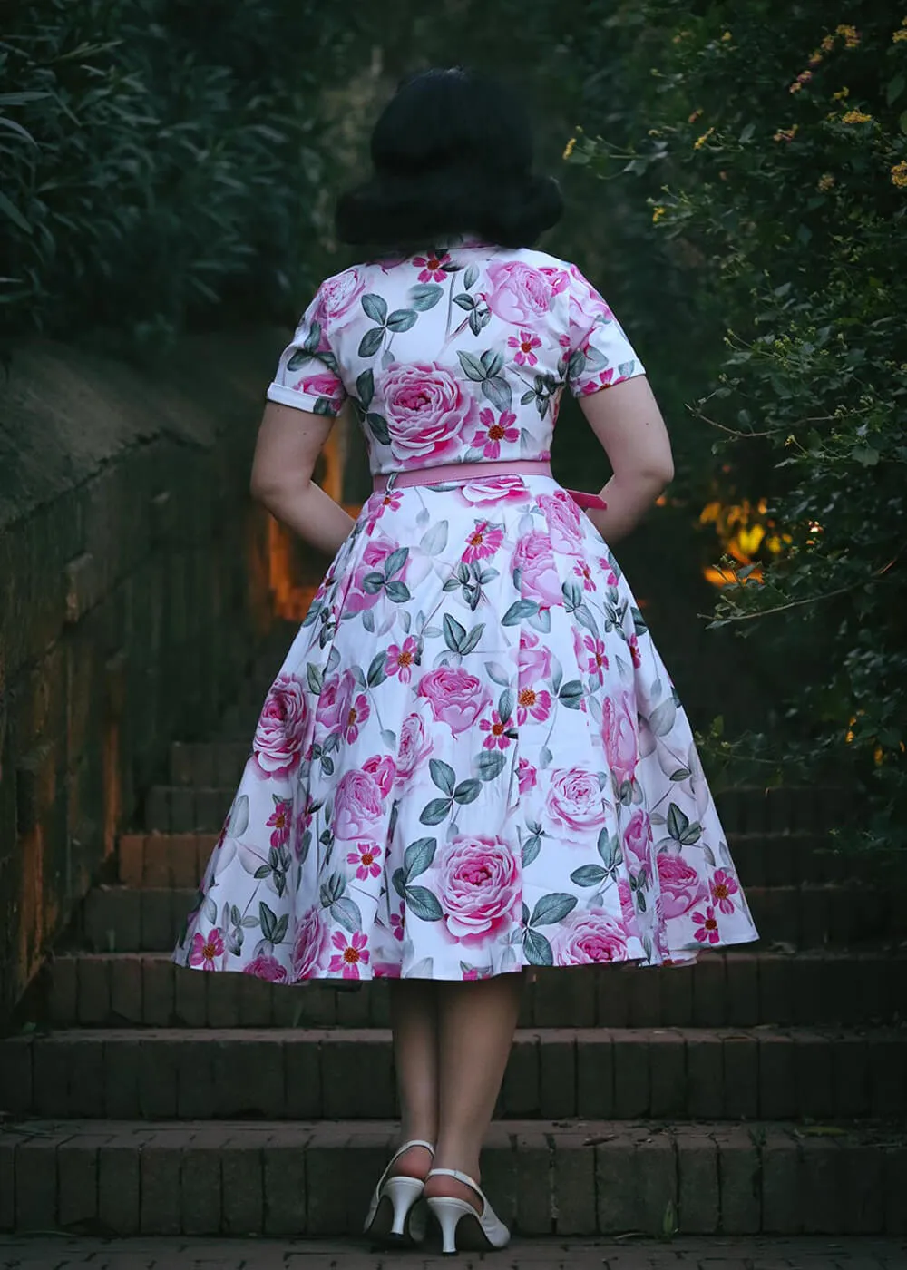 Hearts & Roses Luella Floral 50's Swing Dress White