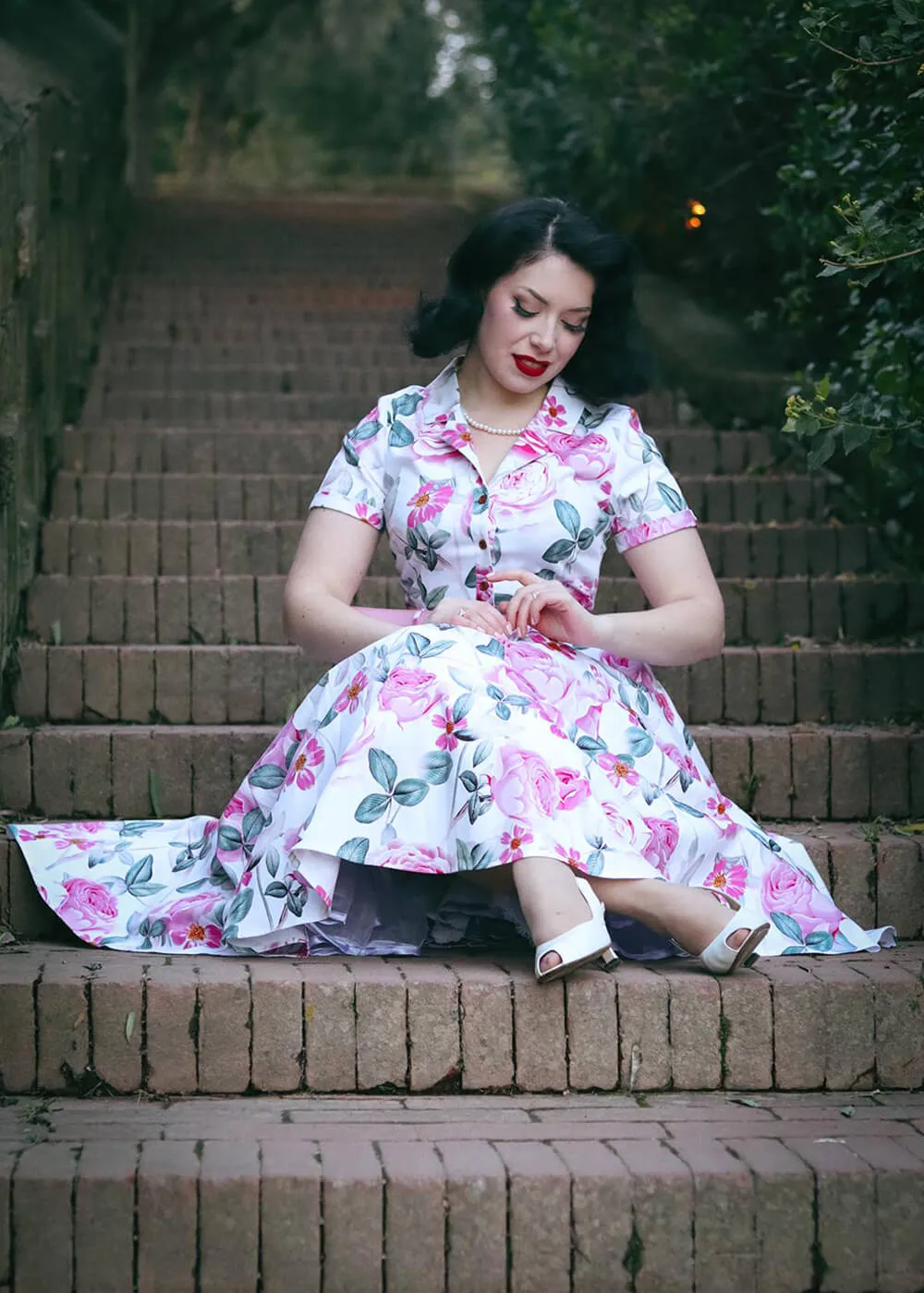 Hearts & Roses Luella Floral 50's Swing Dress White