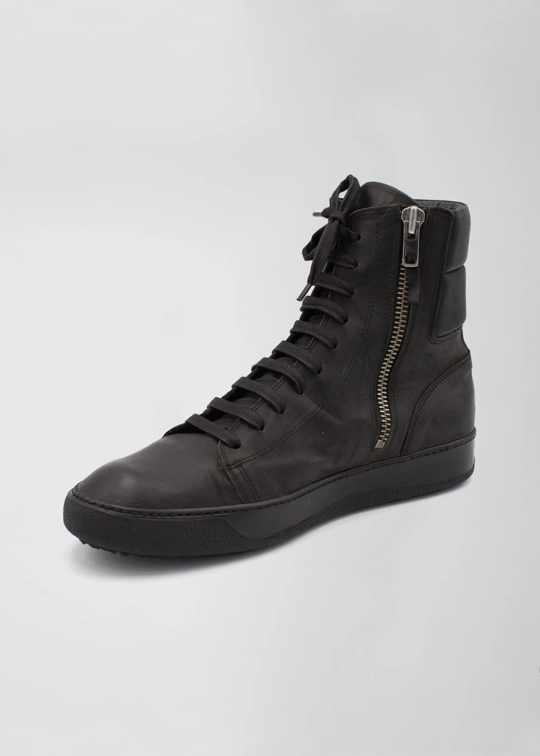 HIGH TOP SNEAKER