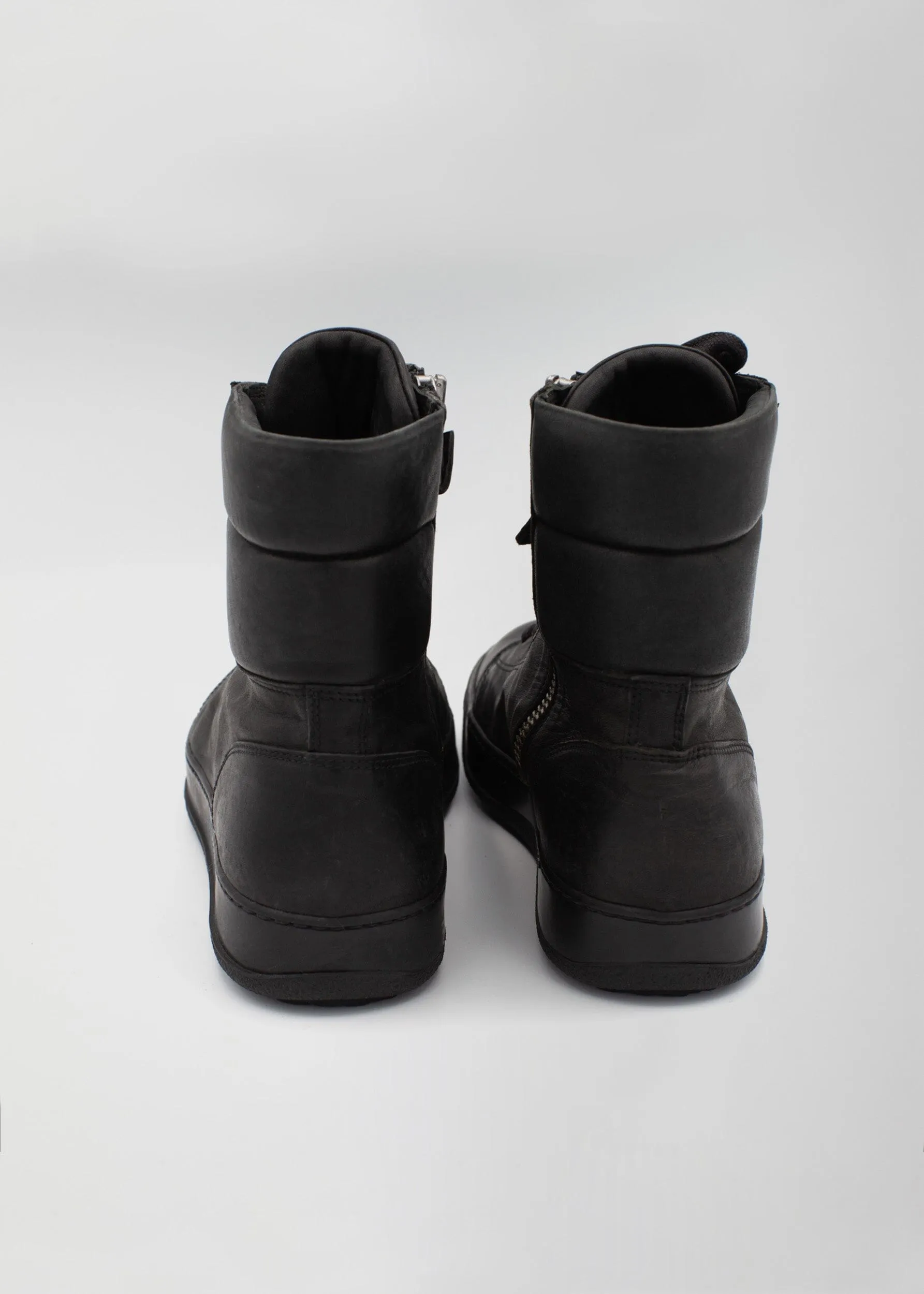 HIGH TOP SNEAKER