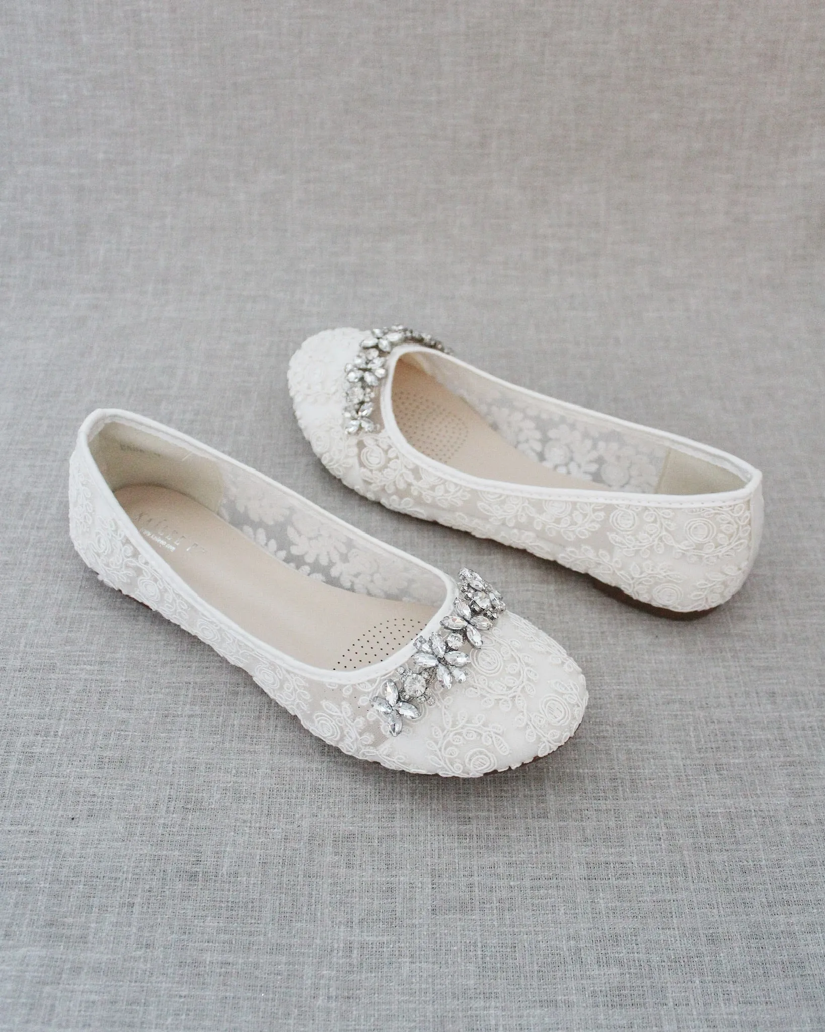 Lace Round Toe Flats with Floral Rhinestones