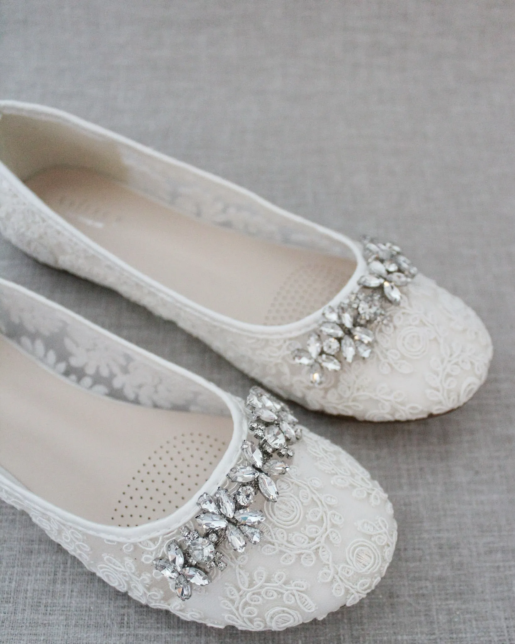 Lace Round Toe Flats with Floral Rhinestones