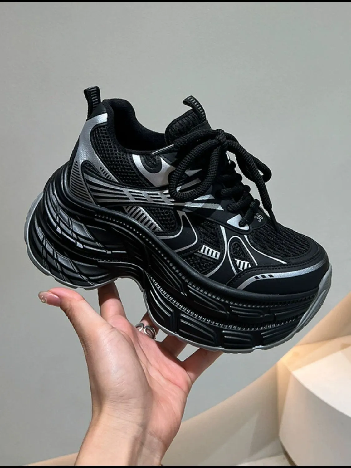 Lace Up Round Toe Platform Sneakers