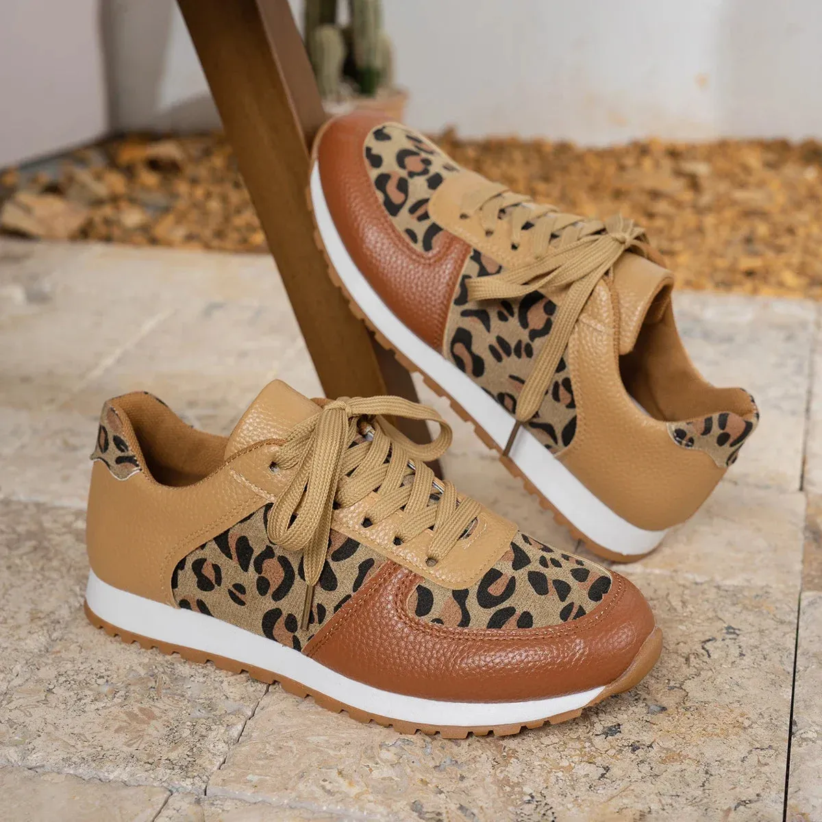 Leopard Print Casual Shoes Women Luxury Brand Sneakers Lightweight Shoes for Women Fashion Breathable Platform Sneakers Women