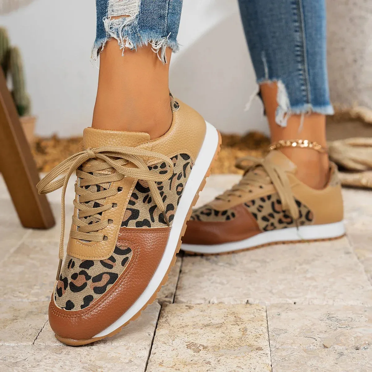 Leopard Print Casual Shoes Women Luxury Brand Sneakers Lightweight Shoes for Women Fashion Breathable Platform Sneakers Women