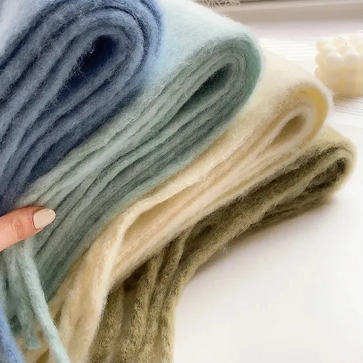 Linda Cashmere Scarf – Warmth and Style for Winter Days