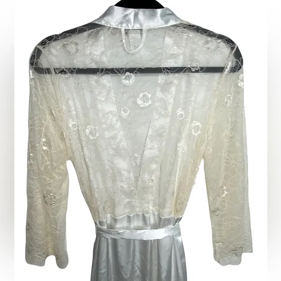 Linea Donatella Ivory Lace-Back Long Wrap Robe Lingerie Women’s Size S/M