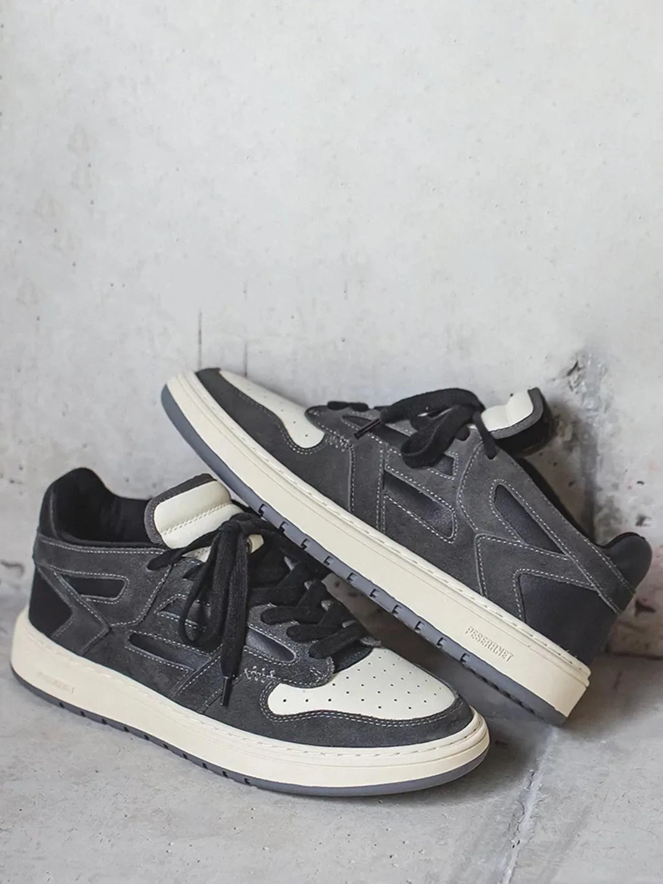 Low-top Breathable Sneakers