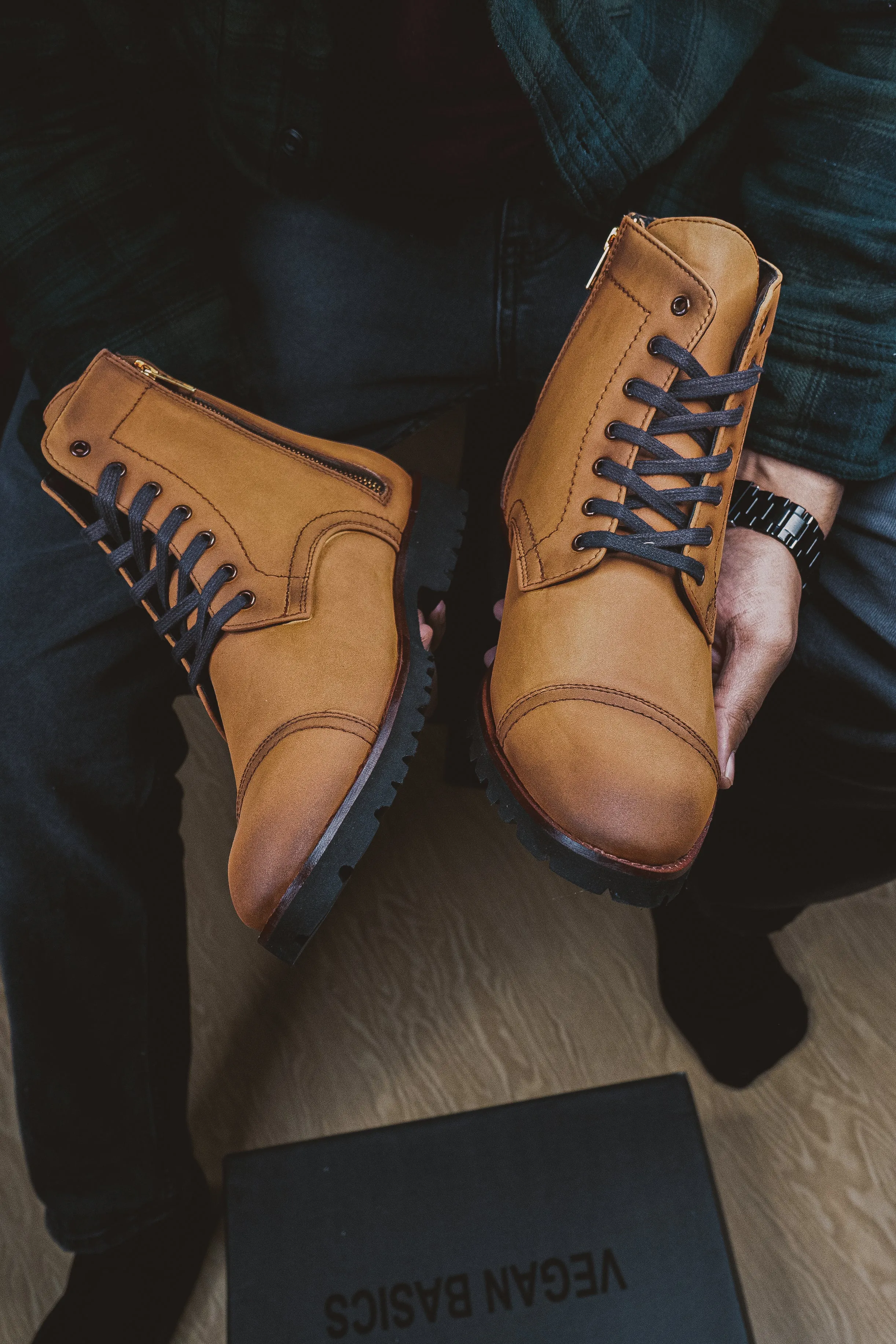 Magistrate Camel Boots