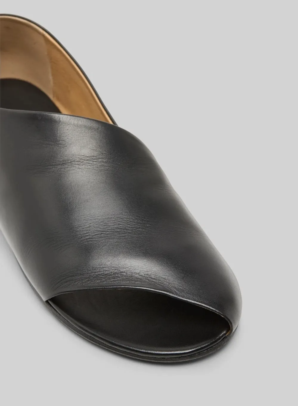 MARSÈLL | Arsella Flat