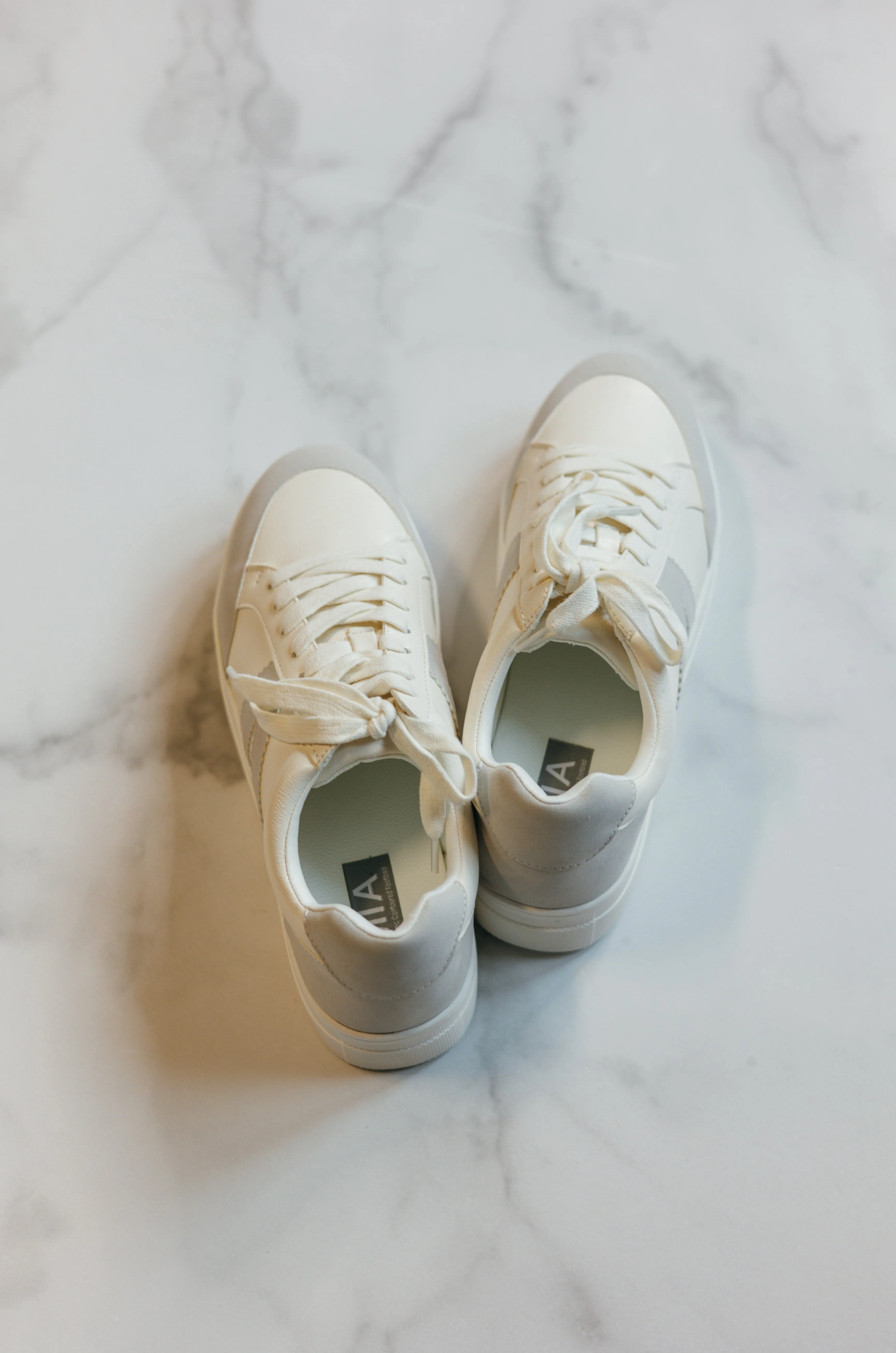 Mia Astra Sneaker - Multi White