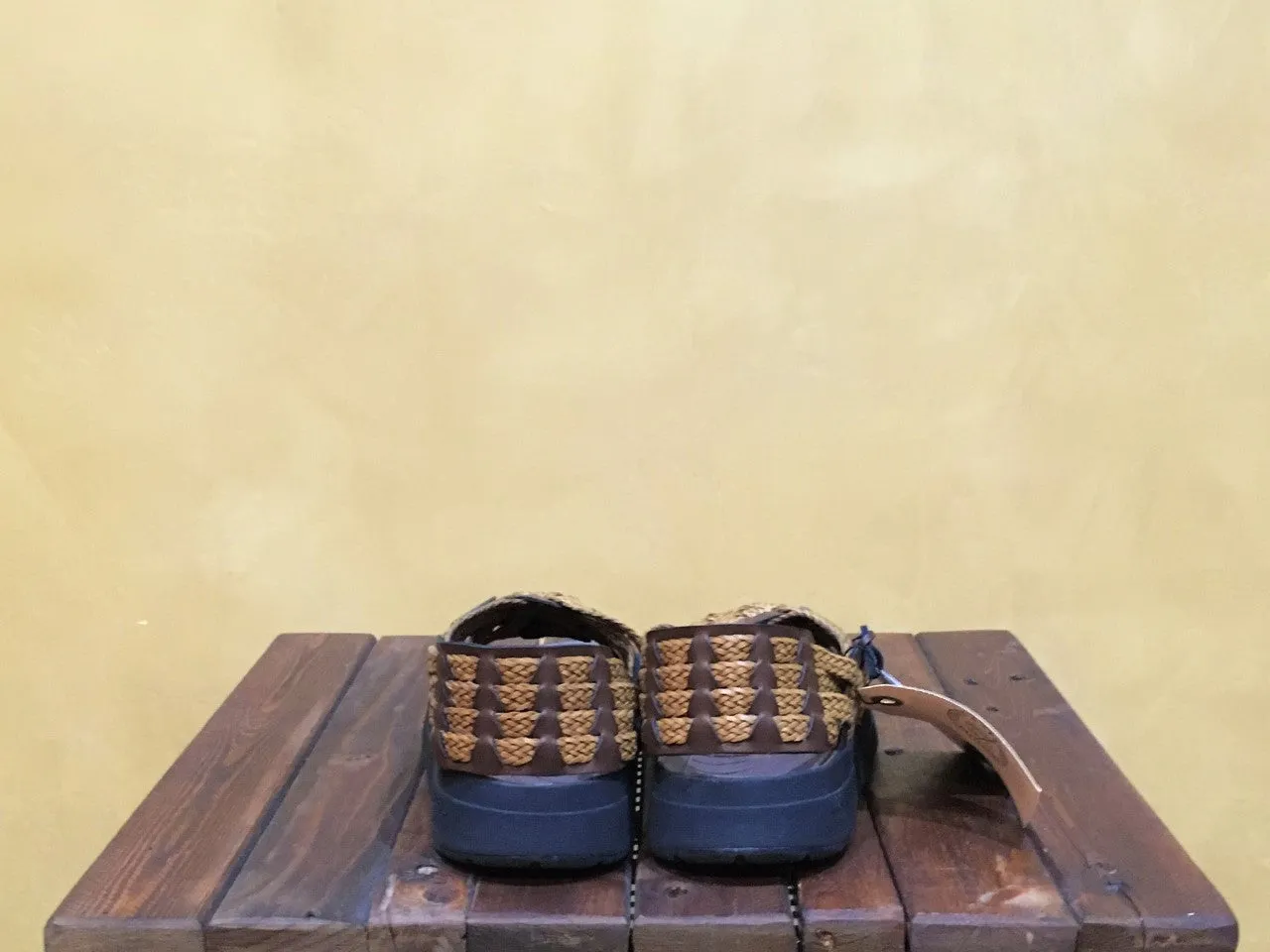 MS010014 Malibu Sandals Canyon Braid Whiskey/Black