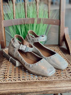 MYSTIC MARY JANE FLATS