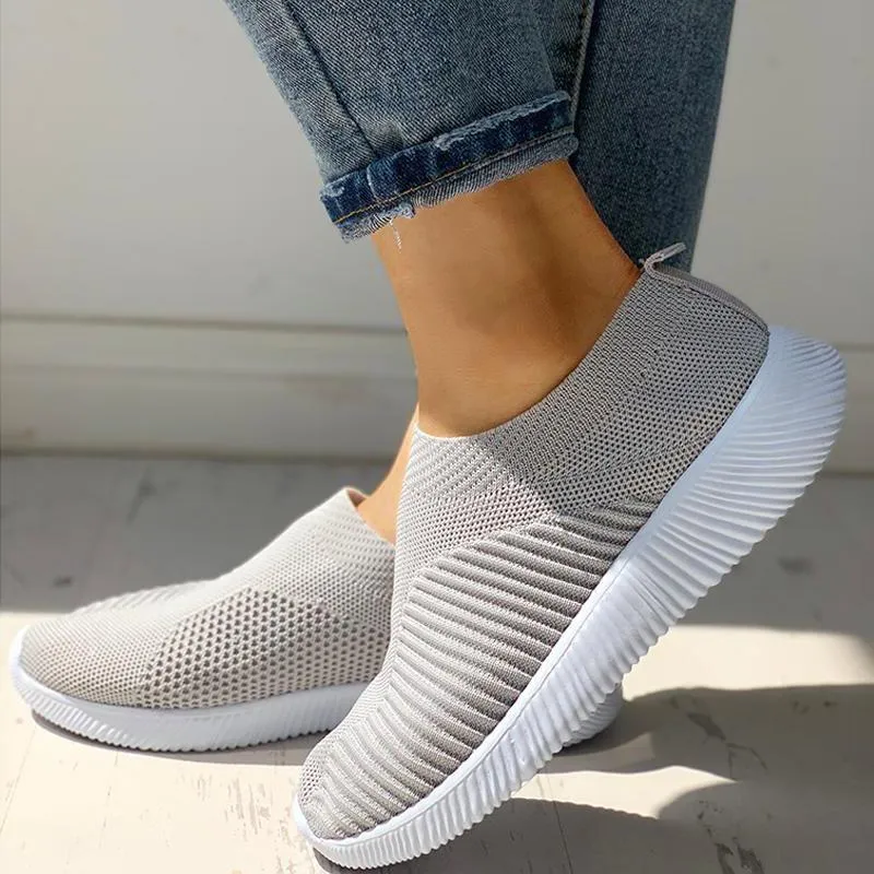 Net Surface Breathable Knitting Shoes