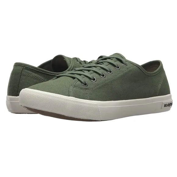 NWOT SeaVees Monterey Standard Canvas Sneakers