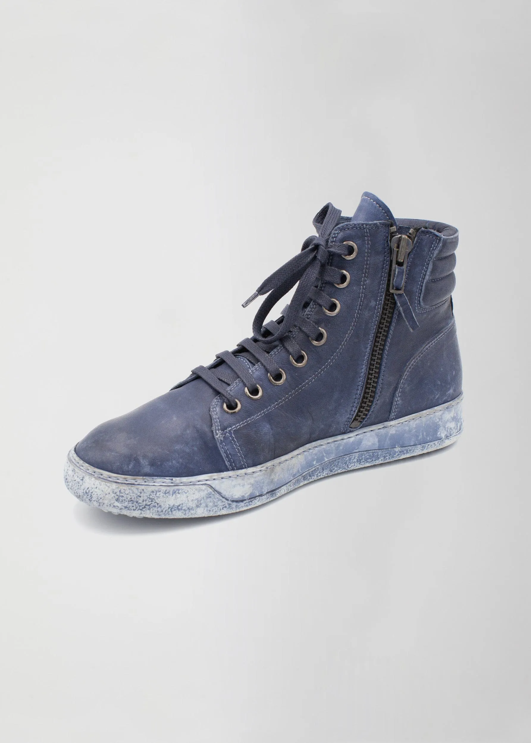 OVER DYED SNEAKER