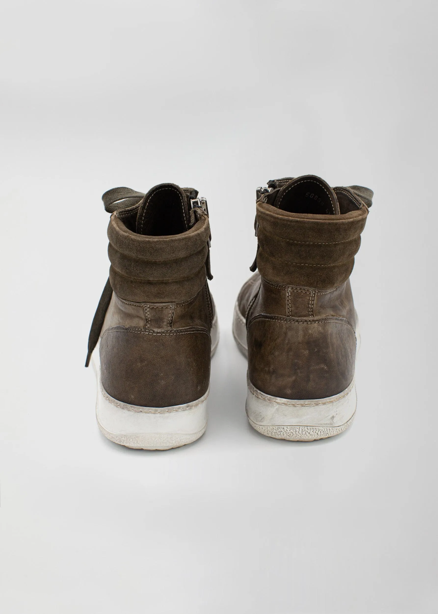 OVER DYED SNEAKER