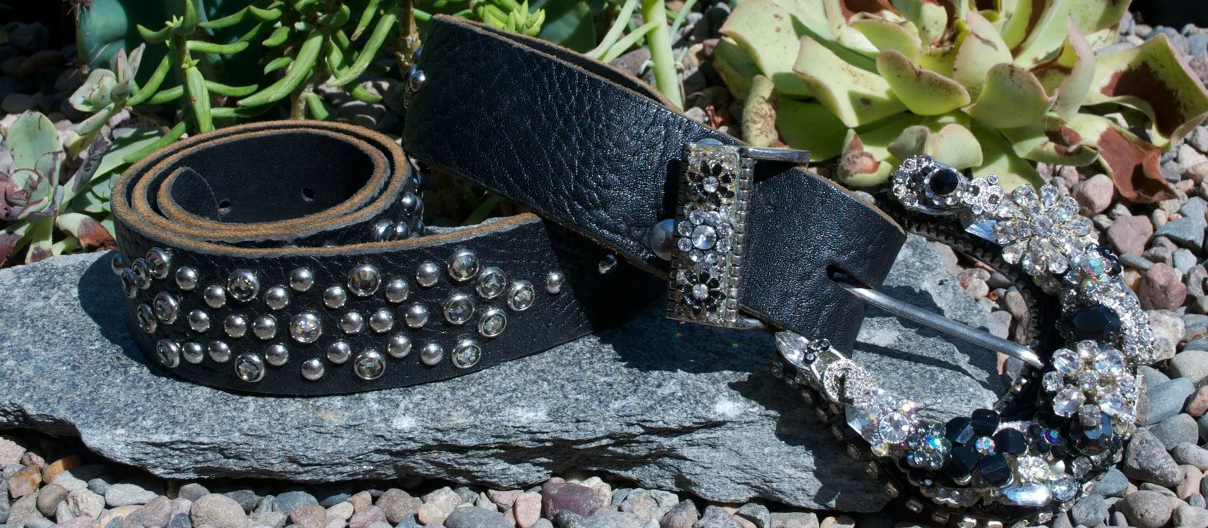 "Vintage Black Buckle & Belt - Small"