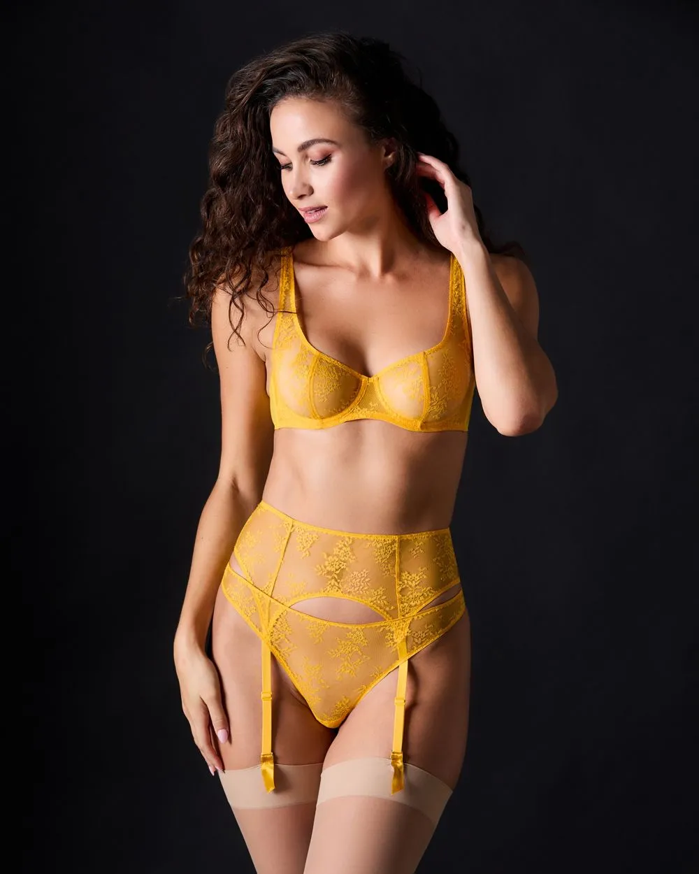 Romy Suspender Belt