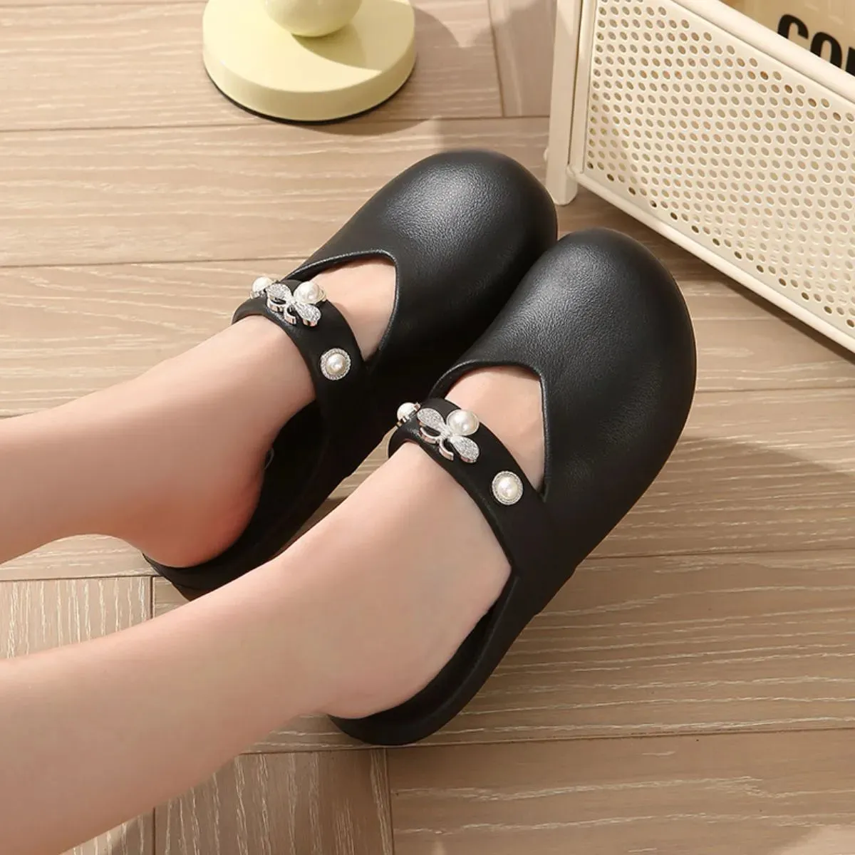Round Toe Flats Sandals
