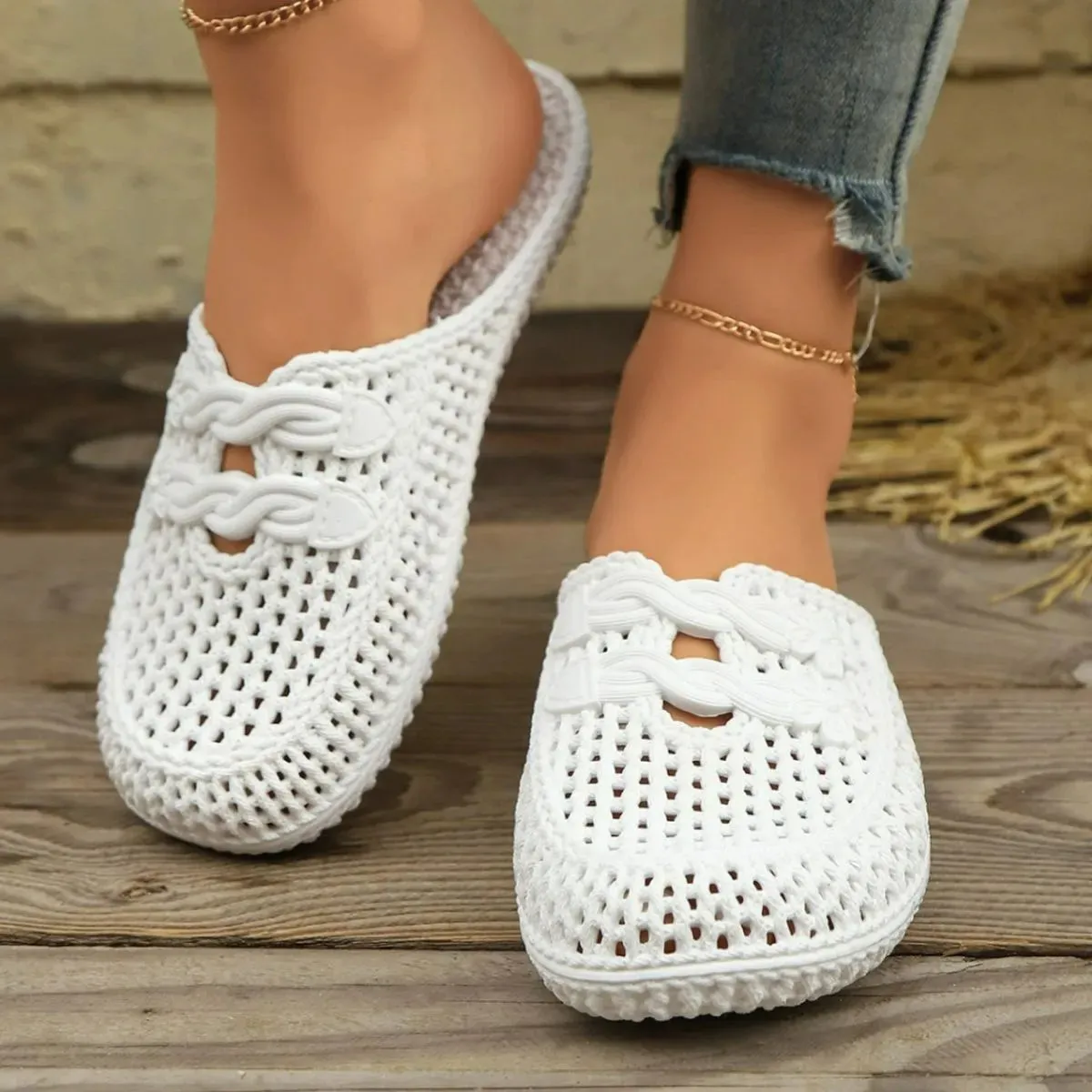 Round Toe Flats Sandals