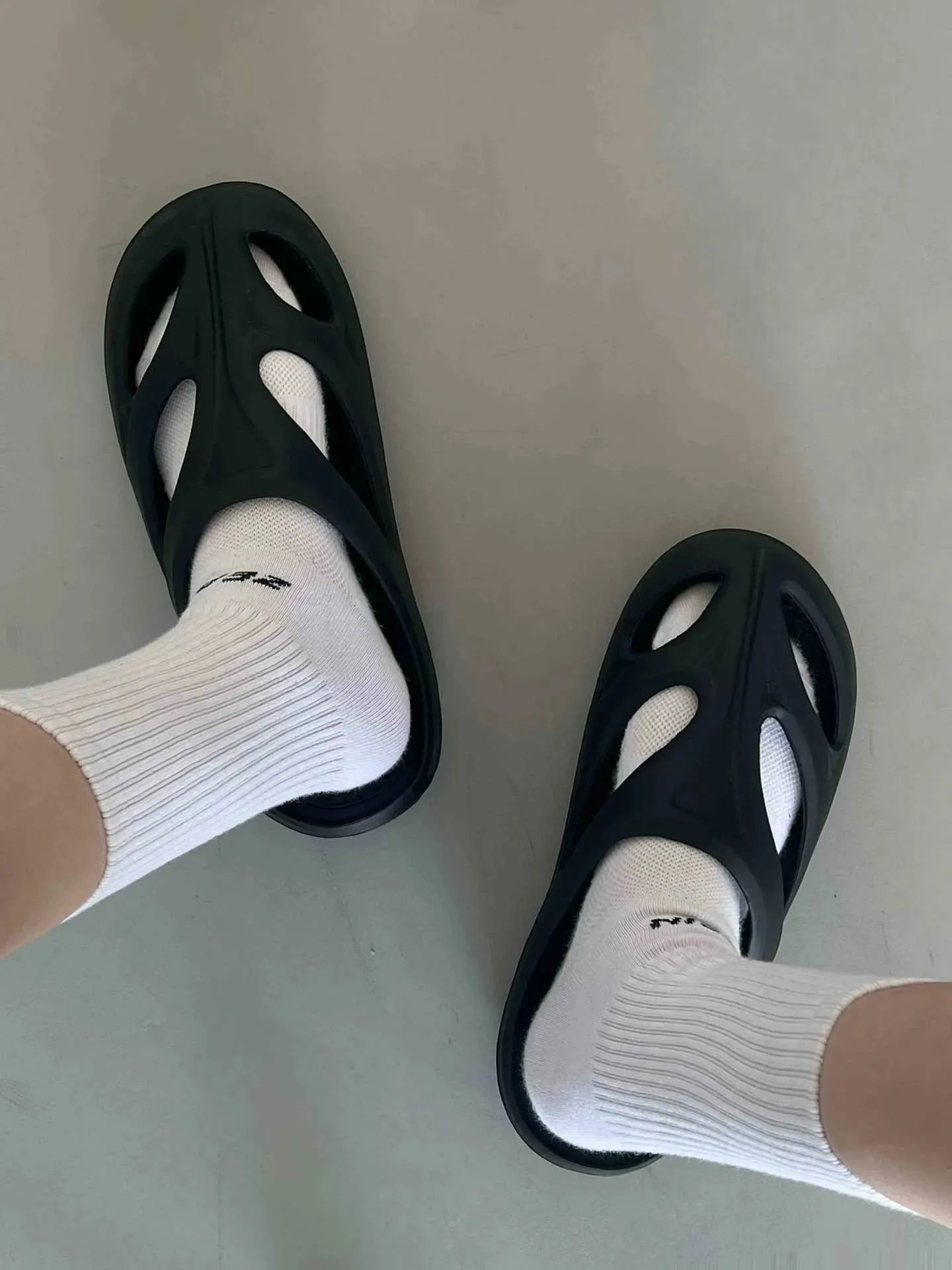 Round Toe Platform Sandals