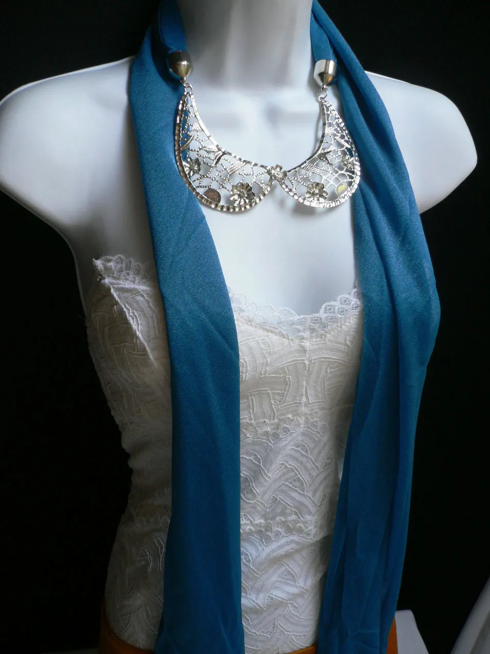 Royal Blue Scarf Necklace Silver Metal Flowers Collar Pendant Women Jewelry