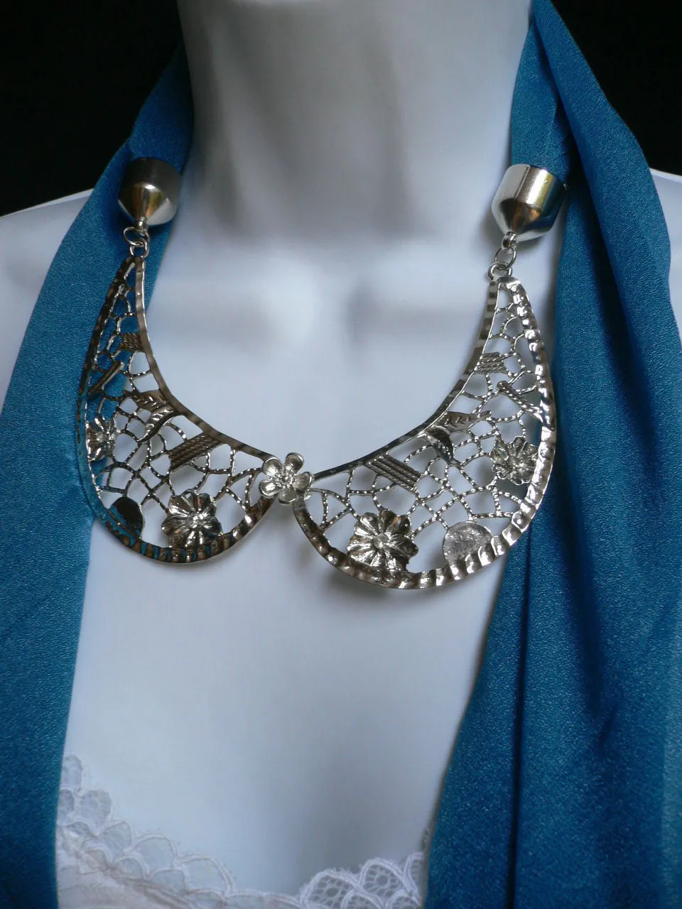 Royal Blue Scarf Necklace Silver Metal Flowers Collar Pendant Women Jewelry