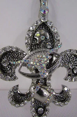 Silver Metal Charm Fleur De Lis Keychain