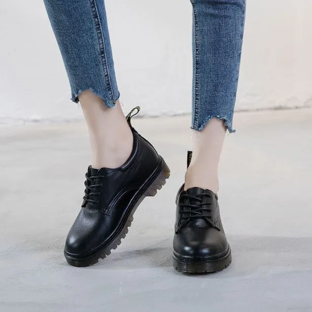 Small Feet Ladies Leather Casual Shoes