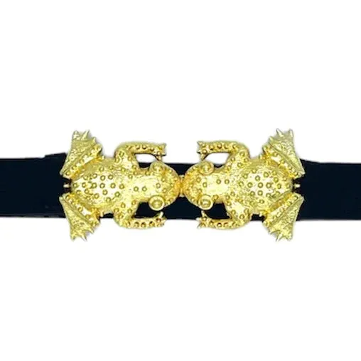 Smooching Frogs Buckle