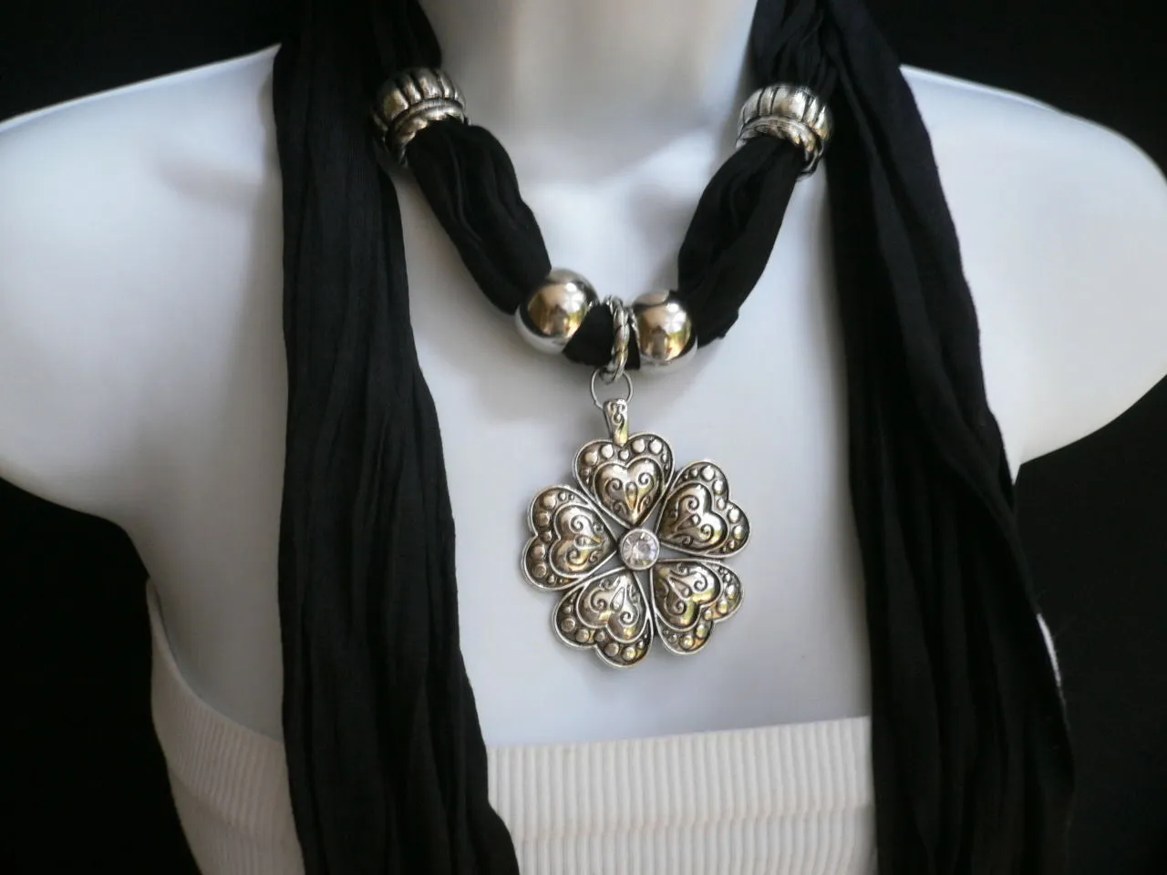 Soft Scarf Heart Flower Silver Pendant